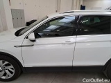  Volkswagen  Tiguan VOLKSWAGEN  / 2020 / 5P / SUV 2.0 TDI SCR 110KW ELEGANCE DSG #47