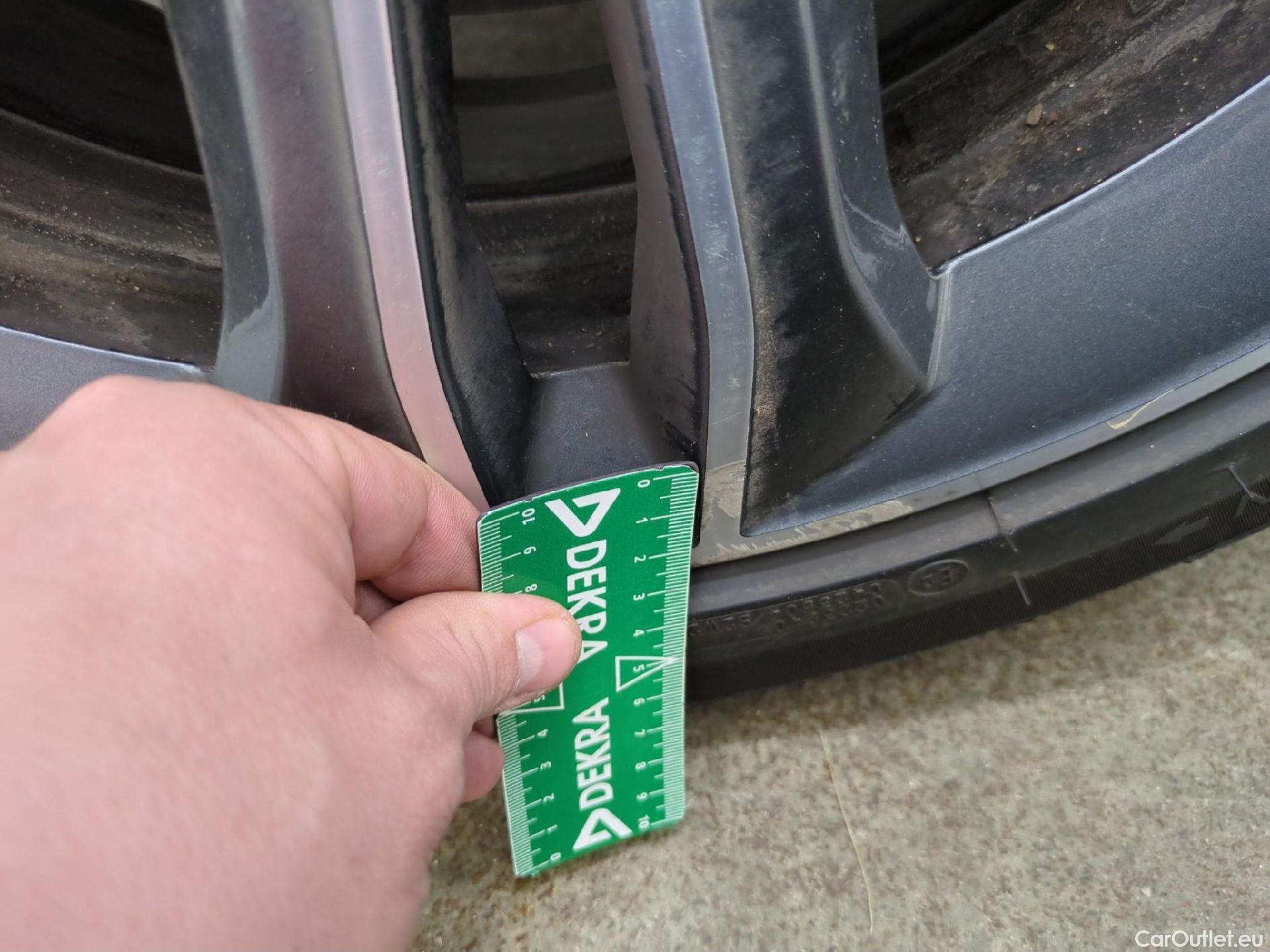  Bmw  Serie 1 Série 1 Berline 118 i Edition Sport 1.5 135CV BVA7 E6d #17