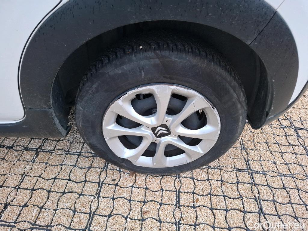  Citroen  C3  Société Feel 1.5 BlueHDI 100CV BVM5 E6dT #10