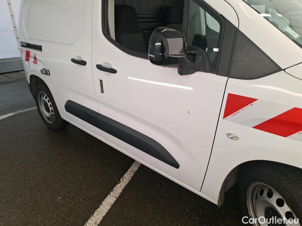  Citroen  Berlingo  Fourgon Club M 1000 1.2 PureTech 130CV BVA8 E6d #28