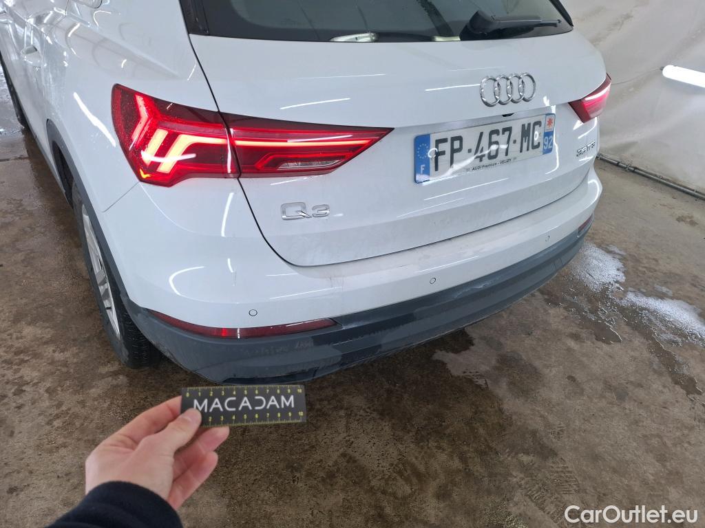  Audi  Q3 AUDI   2018  5P  SUV 15 35 TFSI 150 S TRONIC BUSINESS LINE #3