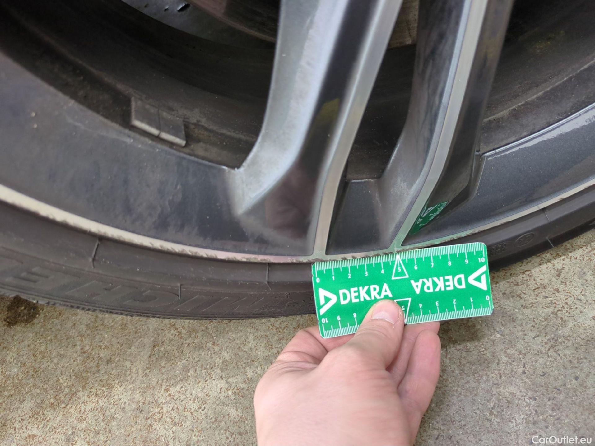  Bmw  Serie 1 Série 1 Berline 118 i Edition Sport 1.5 135CV BVA7 E6d #5