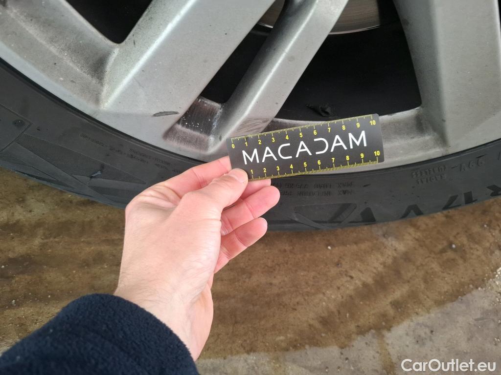  Audi  Q3 AUDI   2018  5P  SUV 15 35 TFSI 150 S TRONIC BUSINESS LINE #33