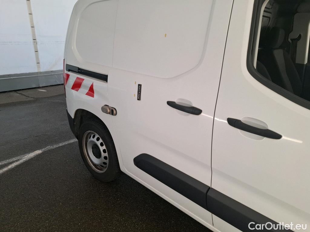  Citroen  Berlingo  Fourgon Club M 1000 1.2 PureTech 130CV BVA8 E6d #14