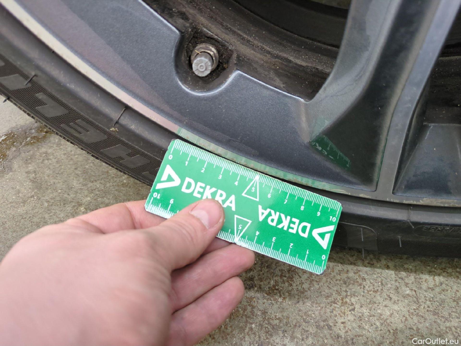  Bmw  Serie 1 Série 1 Berline 118 i Edition Sport 1.5 135CV BVA7 E6d #16