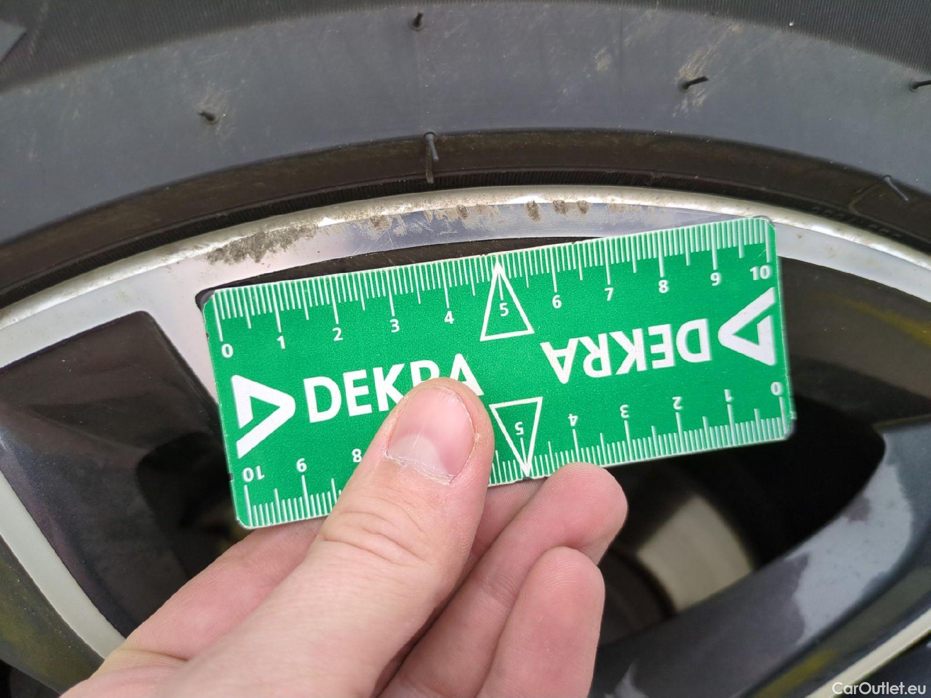  Bmw  Serie 1 Série 1 Berline 118 i Edition Sport 1.5 135CV BVA7 E6d #15