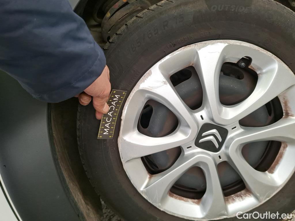  Citroen  C3 CITROEN  / 2016 / 5P / Berline BlueHDi 100 S&S BVM Feel #5