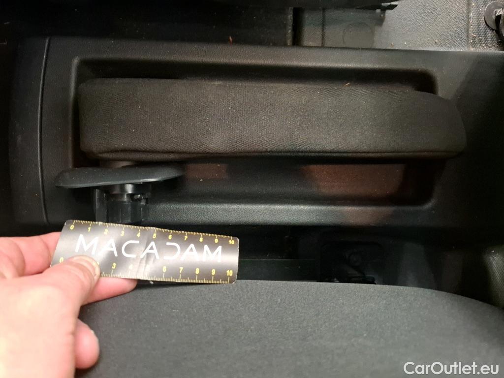  Citroen  Berlingo  Fourgon Club M 1000 1.2 PureTech 130CV BVA8 E6d #9