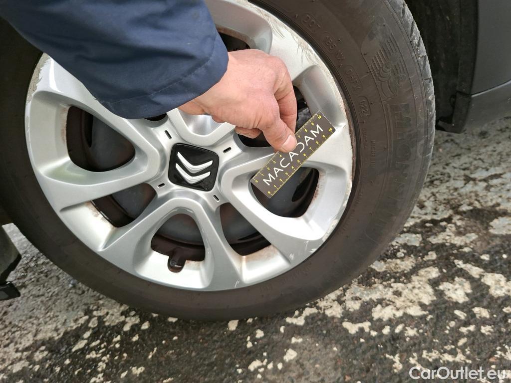  Citroen  C3 CITROEN  / 2016 / 5P / Berline BlueHDi 100 S&S BVM Feel #12