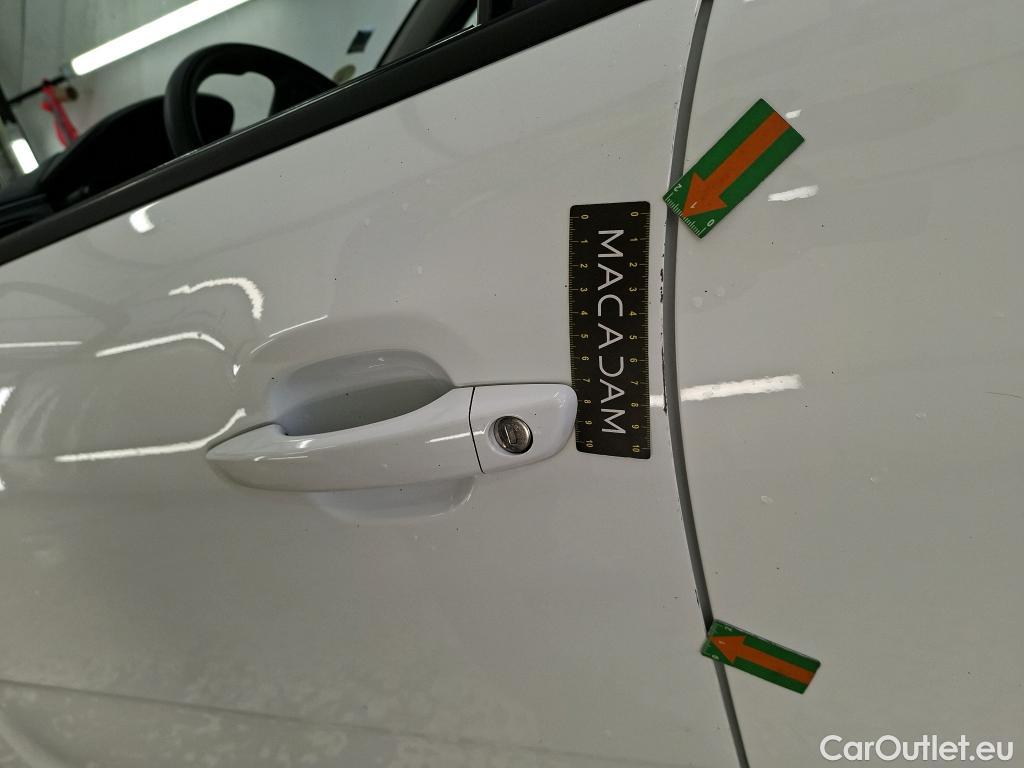  Citroen  C3 CITROEN  / 2016 / 5P / Berline BlueHDi 100 S&S BVM Feel #19