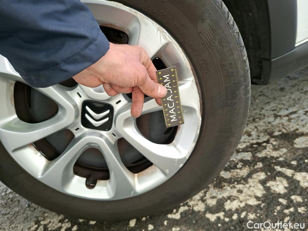  Citroen  C3 CITROEN  / 2016 / 5P / Berline BlueHDi 100 S&S BVM Feel #13