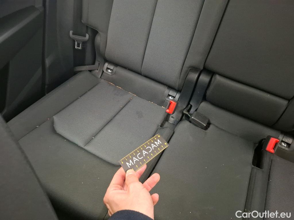  Audi  Q3 AUDI   2018  5P  SUV 15 35 TFSI 150 S TRONIC BUSINESS LINE #23