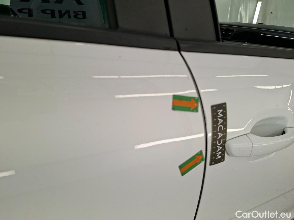  Citroen  C3 CITROEN  / 2016 / 5P / Berline BlueHDi 100 S&S BVM Feel #26