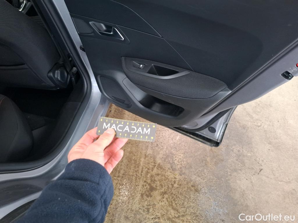  Peugeot  2008  Active Business 1.2 PureTech 130CV BVA8 E6d #25