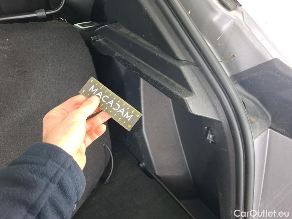  Peugeot  2008  Active Business 1.2 PureTech 130CV BVA8 E6d #13