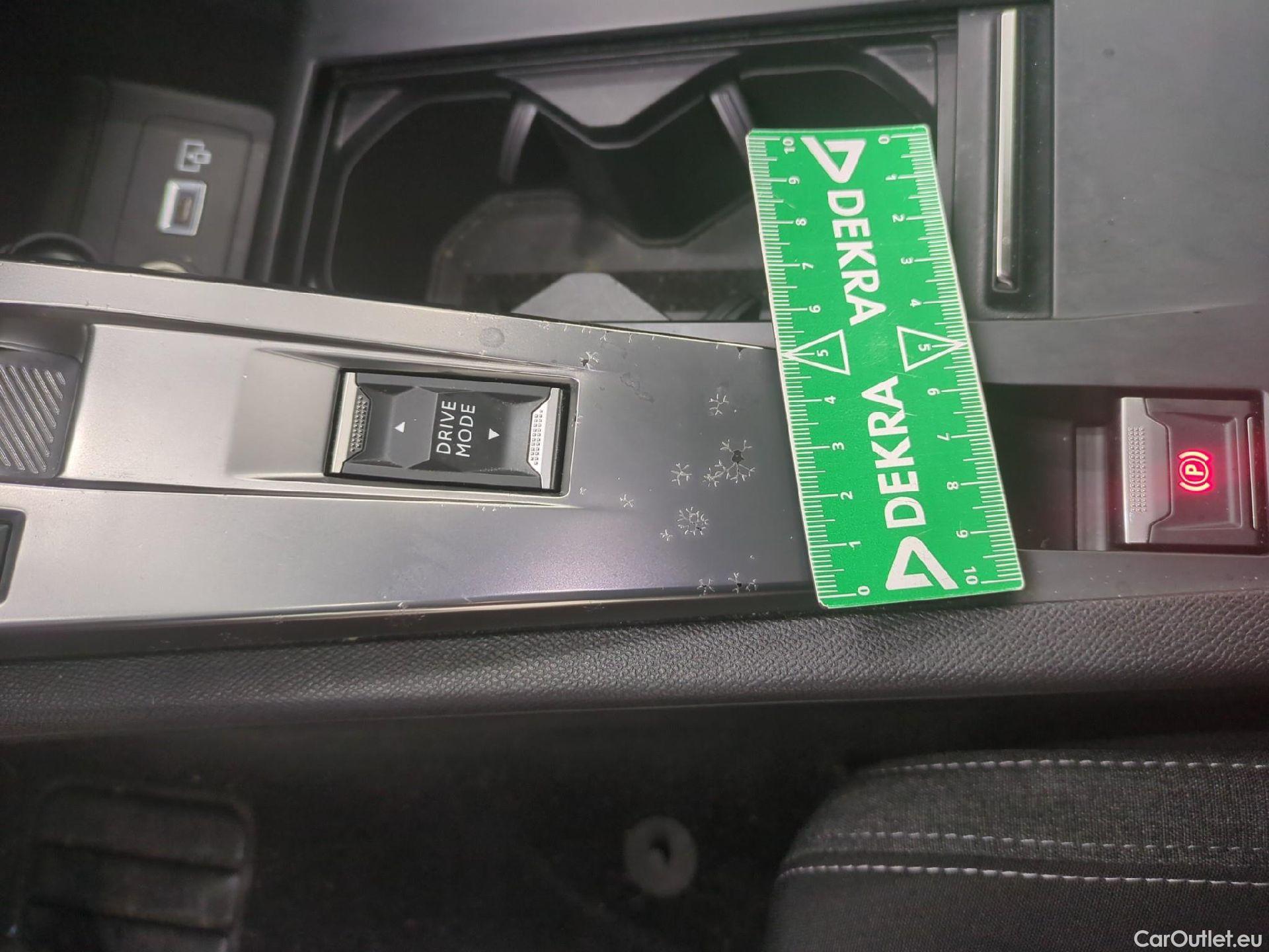  Peugeot  308 PEUGEOT  SW / 2021 / 5P / Break BlueHDi 130 EAT8 ACTIVE PACK #4