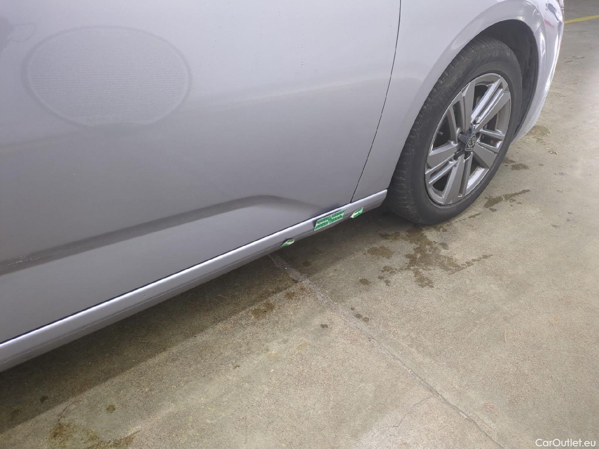  Peugeot  308 PEUGEOT  SW / 2021 / 5P / Break BlueHDi 130 EAT8 ACTIVE PACK #39