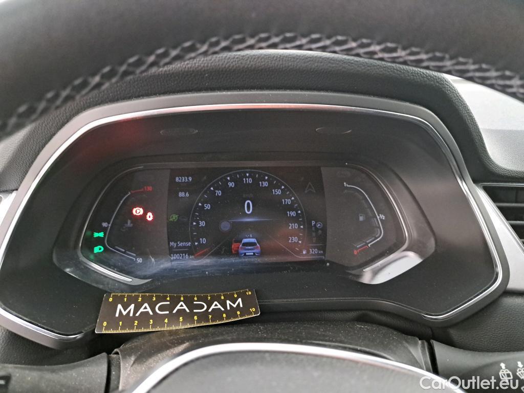  Renault  Captur RENAULT  / 2019 / 5P / SUV techno mild hybrid 160 EDC #9