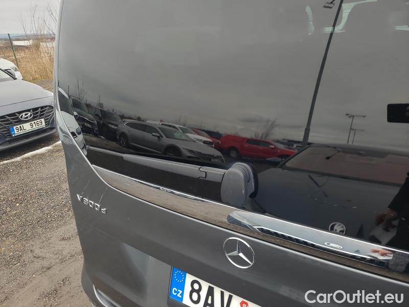  Mercedes  V-Klasse  (W447)  (2014) V 300 d L Avantgarde AT 5d #39