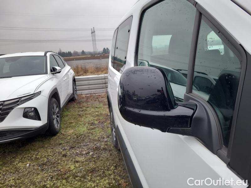  Peugeot  RIFTER   (06.2018->)  1.5BHDi 130 Allure #22
