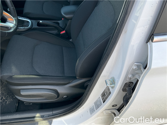  Hyundai  i30  1.5i Smart kombi 5d #25