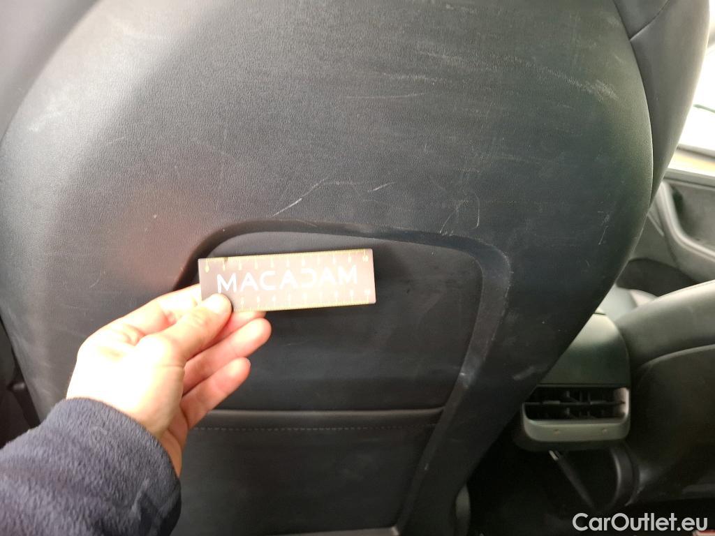  Tesla  Model Y TESLA  / 2021 / 5P / SUV RWD #40