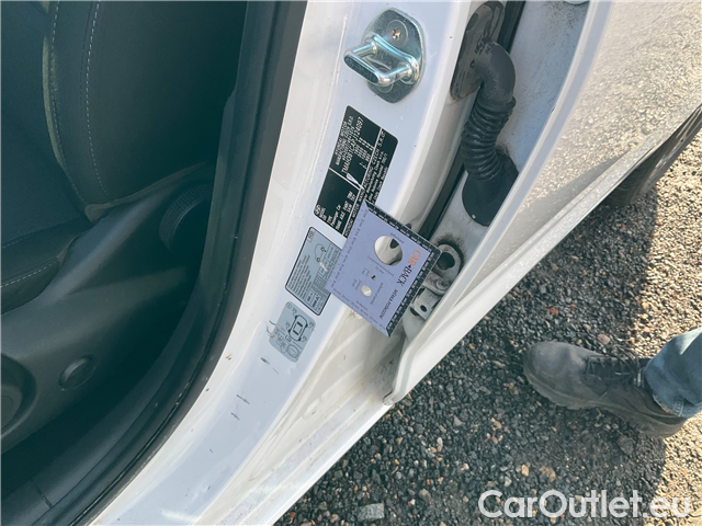  Hyundai  i30  1.5i Smart kombi 5d #27