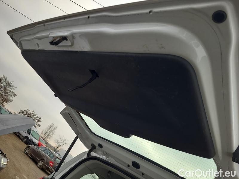  Peugeot  RIFTER   (06.2018->)  1.5BHDi 130 Allure #13