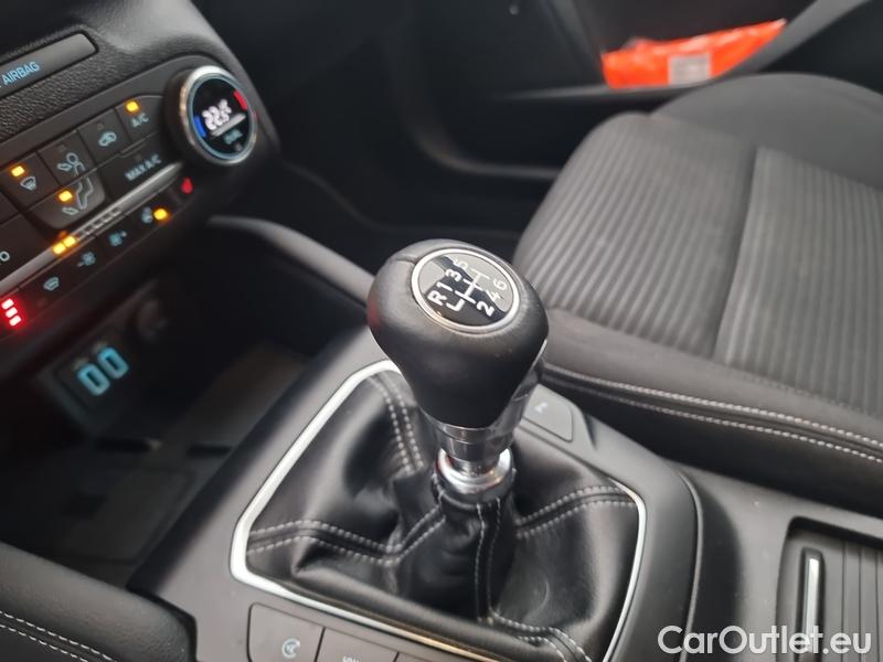  Ford  Focus  Break (2010) Foc.Kom.1.5EBl.120 Titanium #10