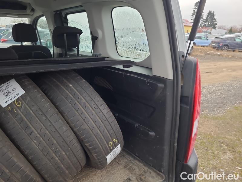  Peugeot  RIFTER   (06.2018->)  1.5BHDi 130 Allure #15