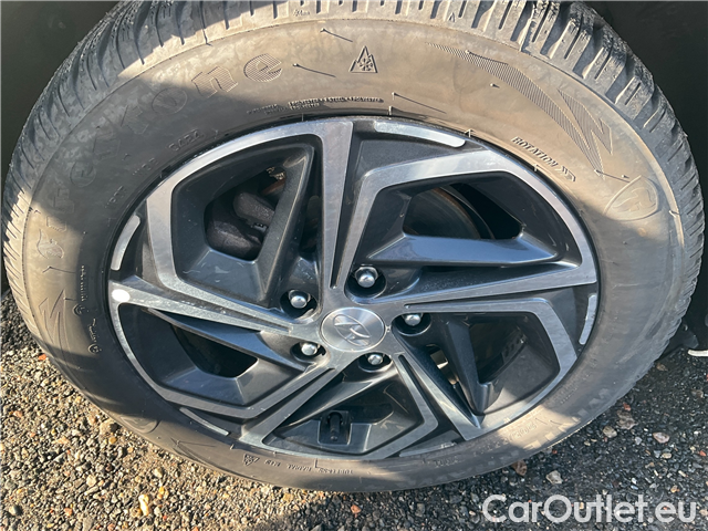  Hyundai  i30  1.5i Smart kombi 5d #12