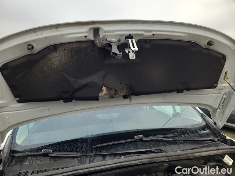  Peugeot  RIFTER   (06.2018->)  1.5BHDi 130 Allure #19