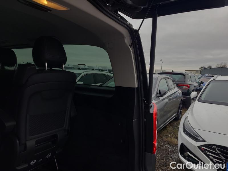  Mercedes  V-Klasse  (W447)  (2014) V 300 d L Avantgarde AT 5d #37