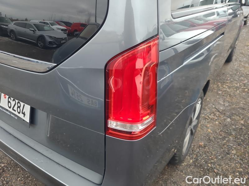  Mercedes  V-Klasse  (W447)  (2014) V 300 d L Avantgarde AT 5d #27