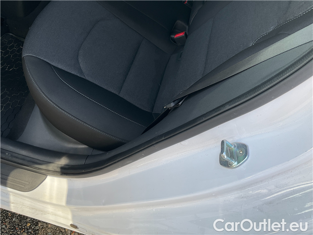  Hyundai  i30  1.5i Smart kombi 5d #22