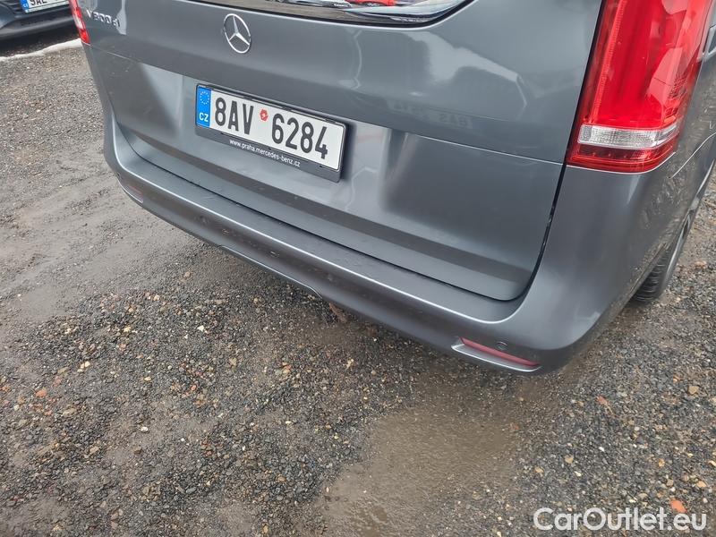  Mercedes  V-Klasse  (W447)  (2014) V 300 d L Avantgarde AT 5d #28
