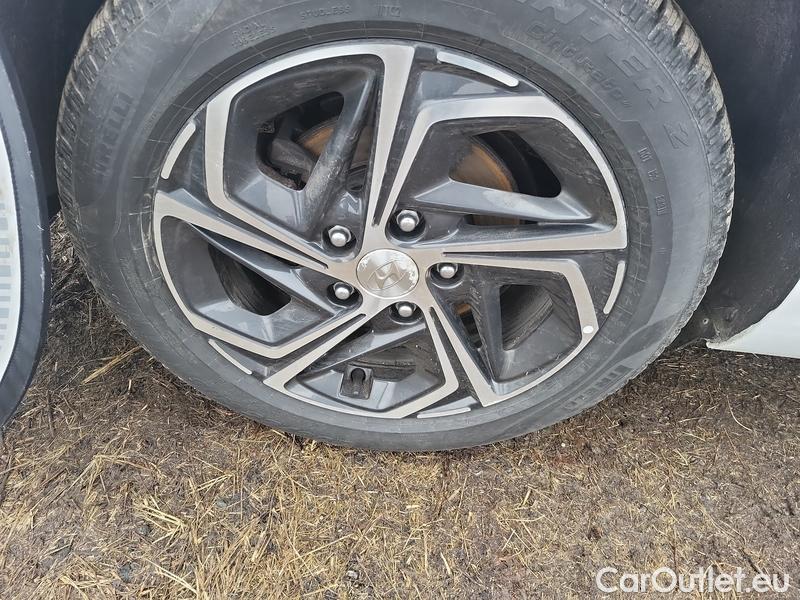  Hyundai  i30   cw (PD)(2017->)  kom.1.6CRDi 115 Smart #7