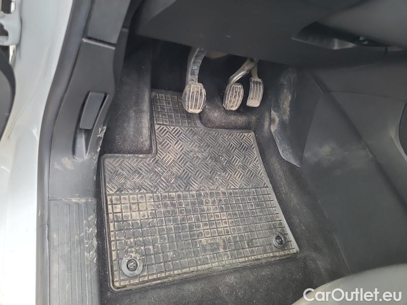  Peugeot  RIFTER   (06.2018->)  1.5BHDi 130 Allure #5