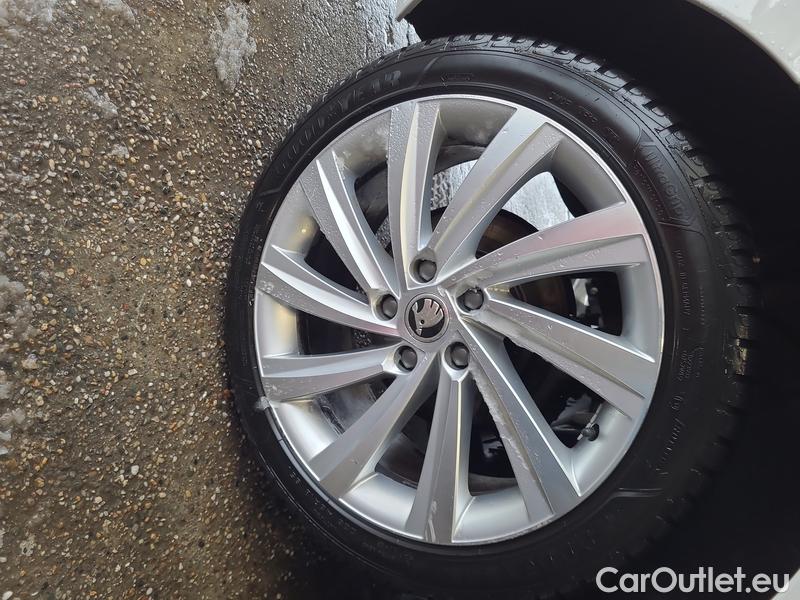  Skoda  Octavia  Lim. (NX3)(2020) Oct.2.0TDI 110 Style 5d #6