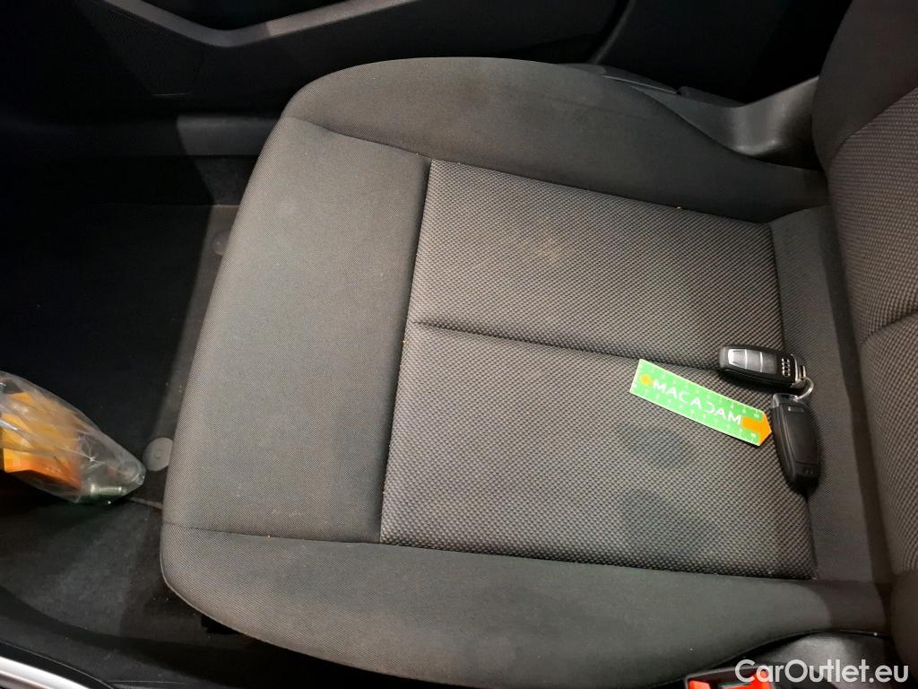  Audi  A3 AUDI  Sportback / 2020 / 5P / Berline 40 TFSI e 204 S Tronic Business Line #22