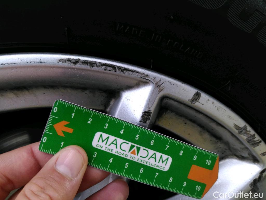  Bmw  Serie 2 Série 2 Active Tourer 216d Lounge 1.5 115CV BVA7 E6d #9