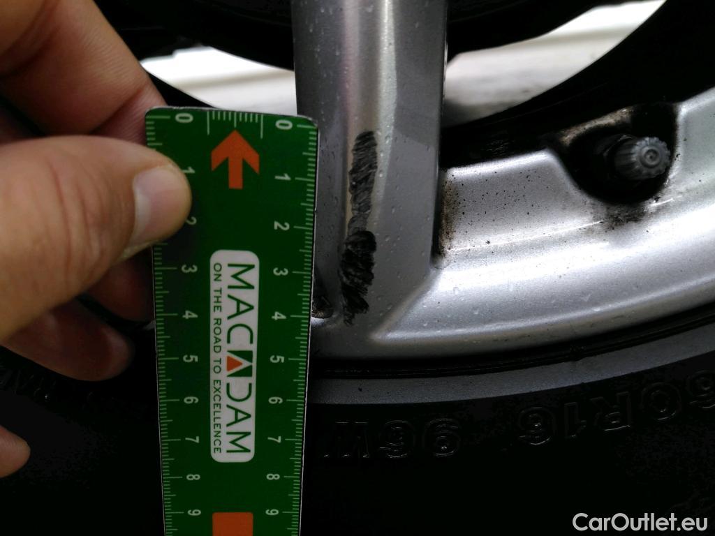  Bmw  Serie 2 Série 2 Active Tourer 216d Lounge 1.5 115CV BVA7 E6d #14