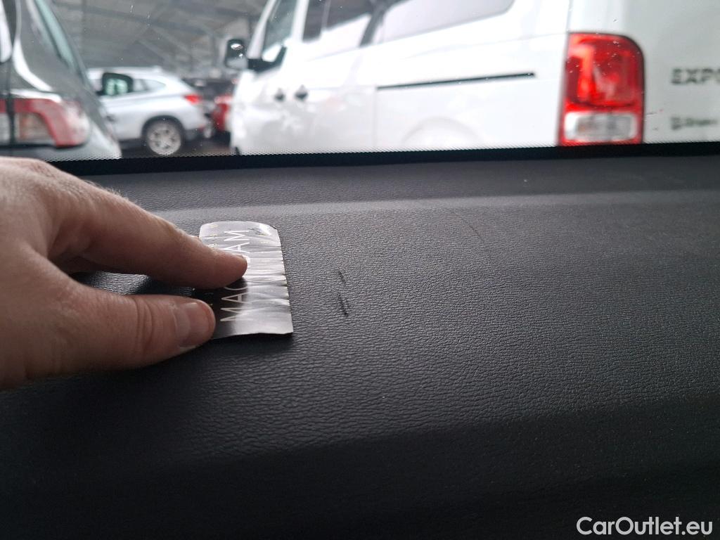  Bmw  X1 Série  sDrive18d Lounge 2.0 150CV BVA8 E6d #8