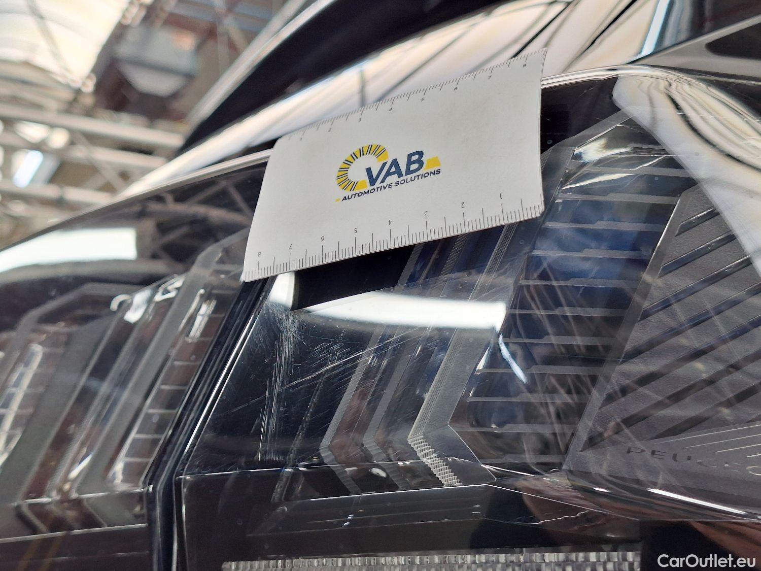  Peugeot  3008 Peugeot,  FL'20 PHEV, Peugeot  Hybrid 225 e-Auto8 Allure 5d #25