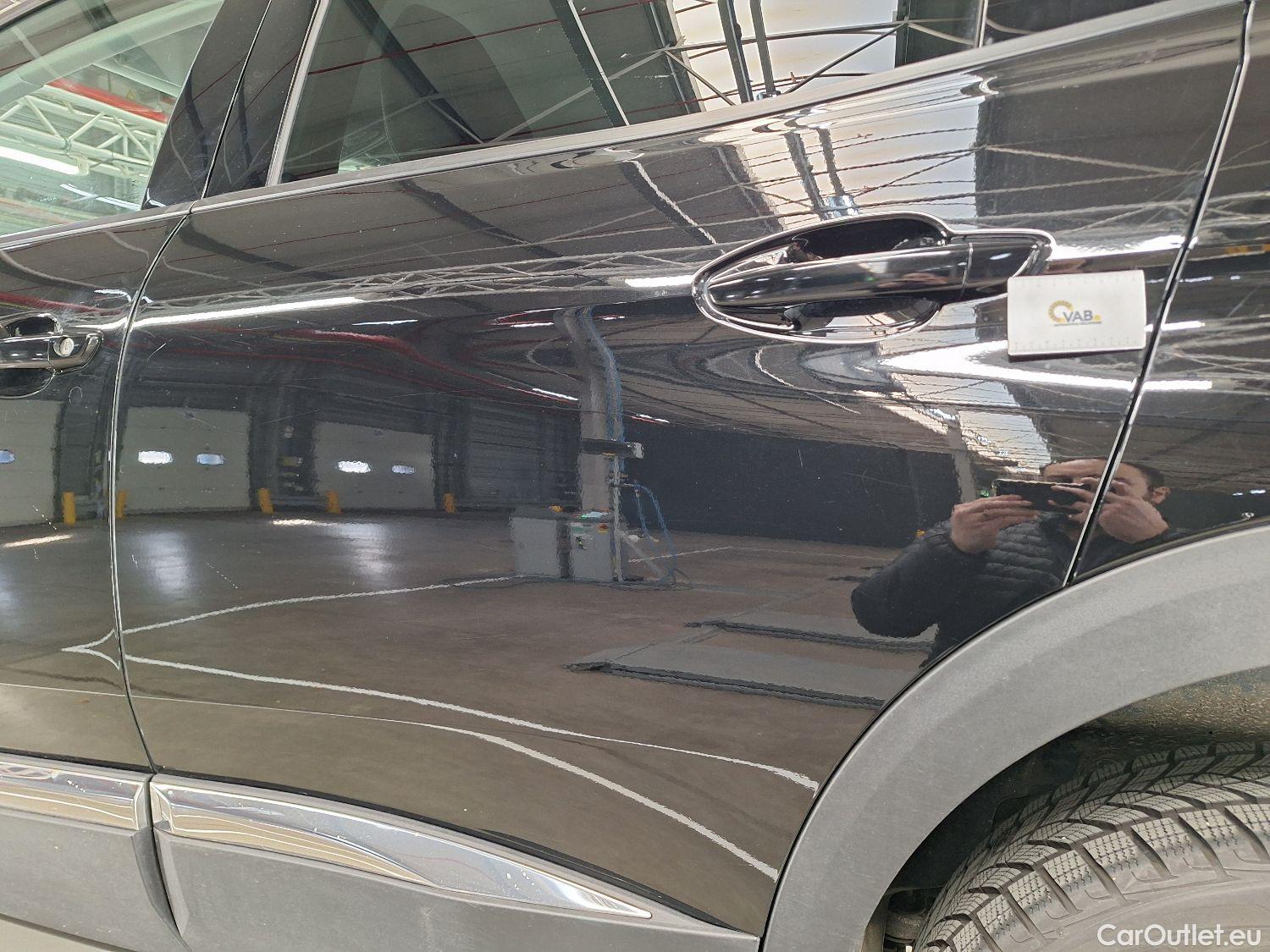  Peugeot  3008 Peugeot,  FL'20 PHEV, Peugeot  Hybrid 225 e-Auto8 Allure 5d #33