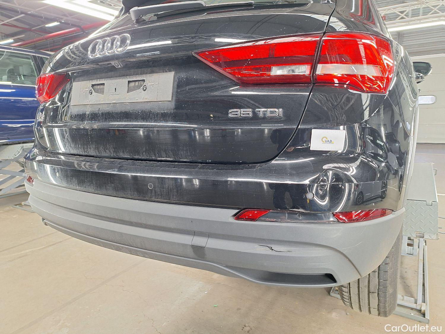  Audi  Q3 Audi,  '18, Audi  35 TDI S Tronic Bus. Ed. Attraction 5d #9