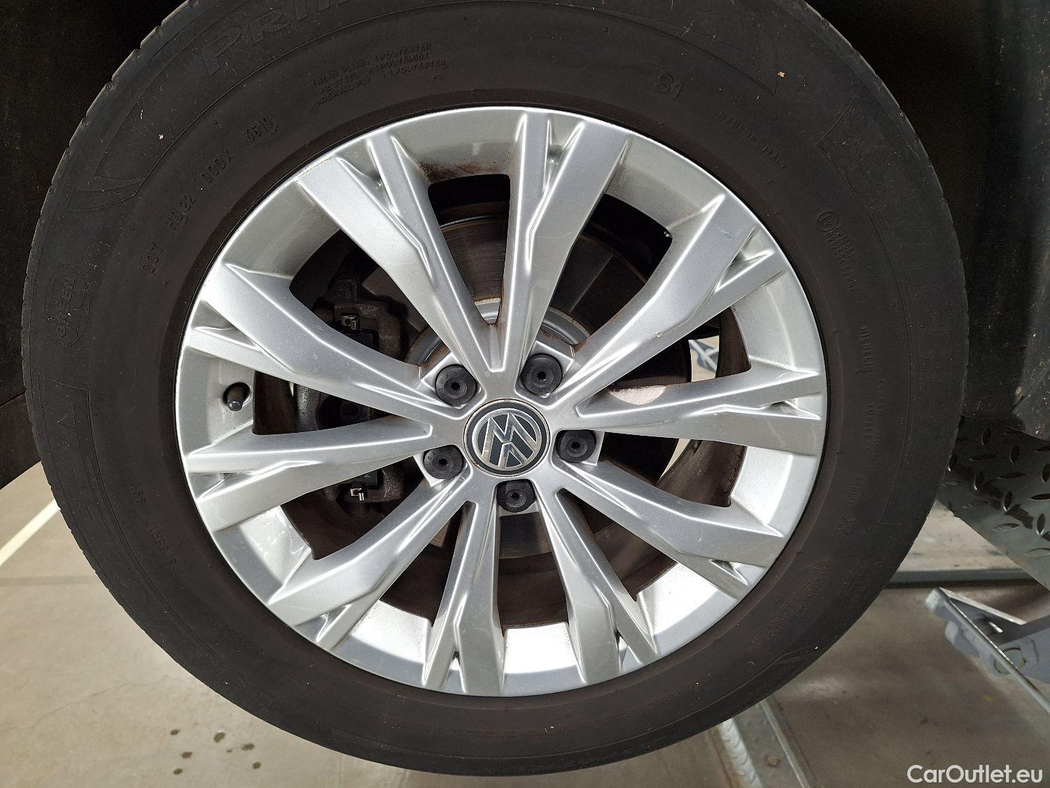  Volkswagen  Tiguan VW,  '16, Volkswagen  2.0 TDI SCR 110kW Comfortline 5d #13