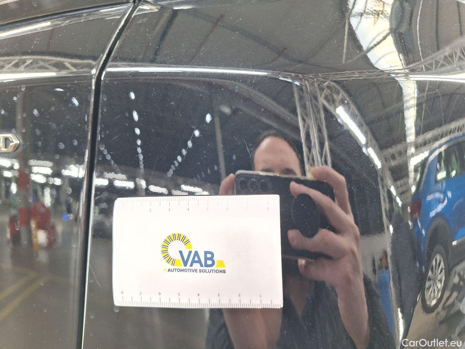  Peugeot  3008 Peugeot,  FL'20 PHEV, Peugeot  Hybrid 225 e-Auto8 Allure 5d #28