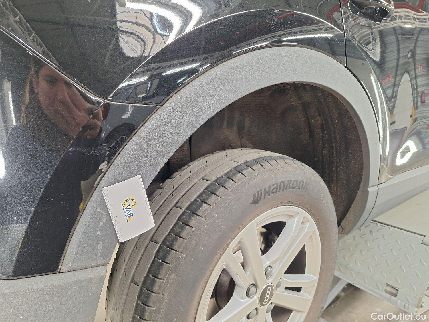  Audi  Q3 Audi,  '18, Audi  35 TDI S Tronic Bus. Ed. Attraction 5d #13