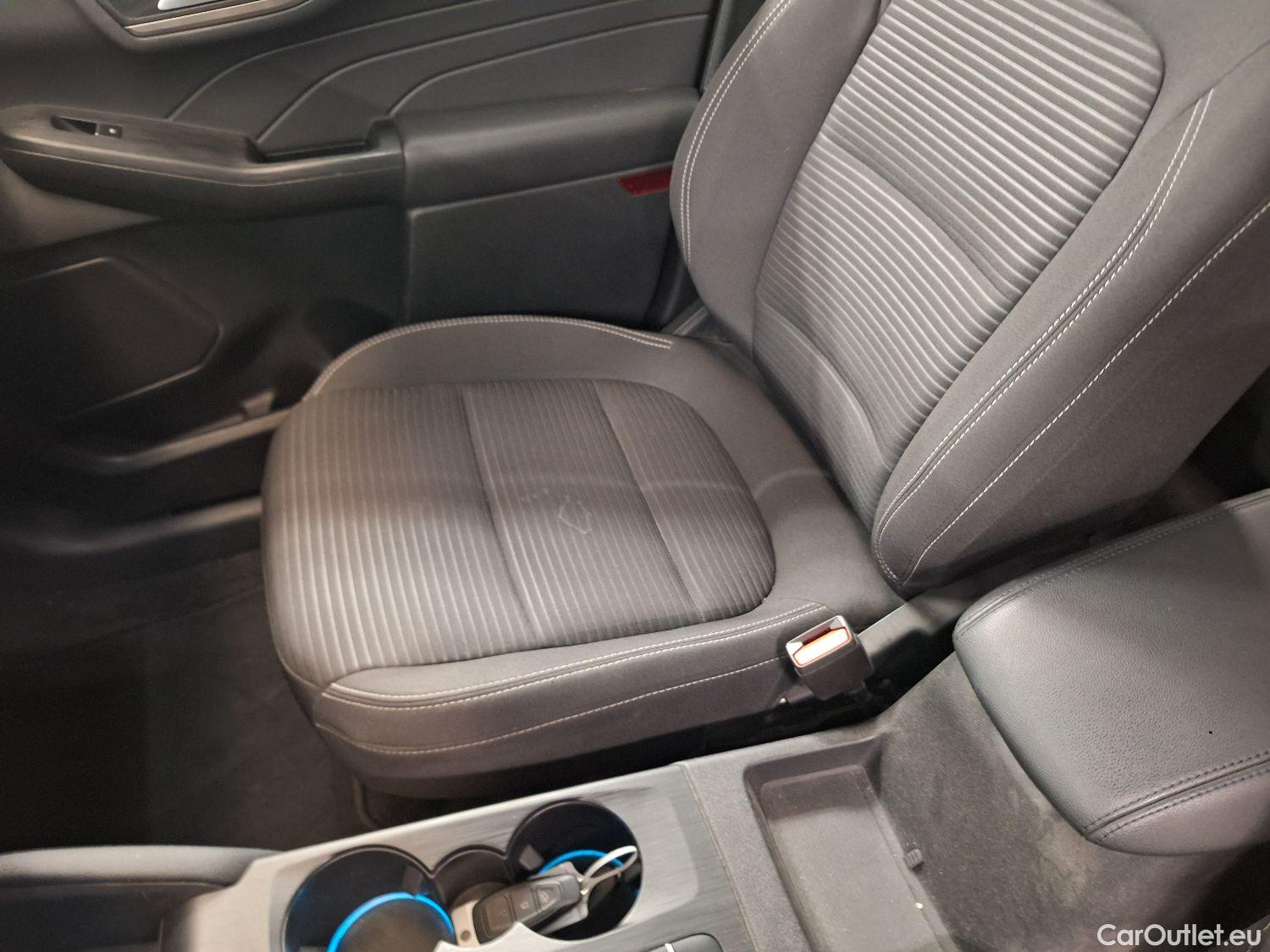  Ford  Kuga Ford,  '19, Ford  2.5i PHEV Aut. 165kW Titanium 5d #70